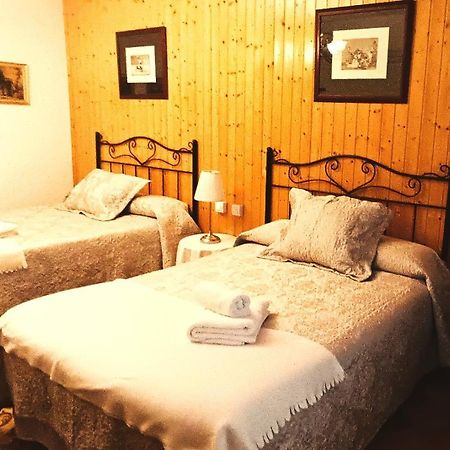 Casa Rural La Casona Urrea de Gaen 外观 照片