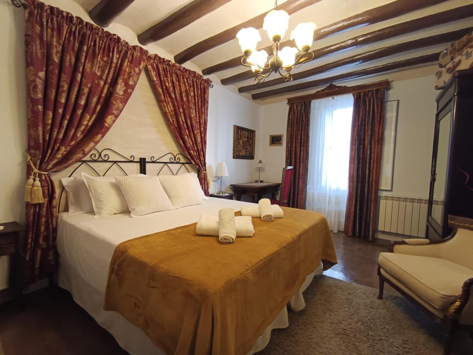 Casa Rural La Casona Urrea de Gaen 外观 照片
